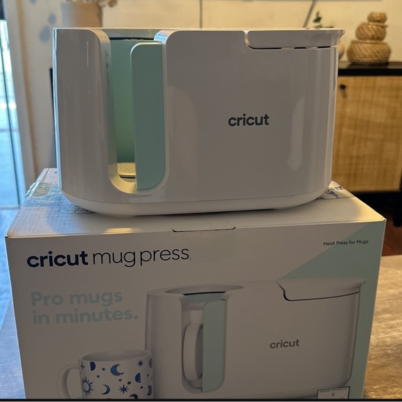 Circuit mug press - Picture 2 of 3